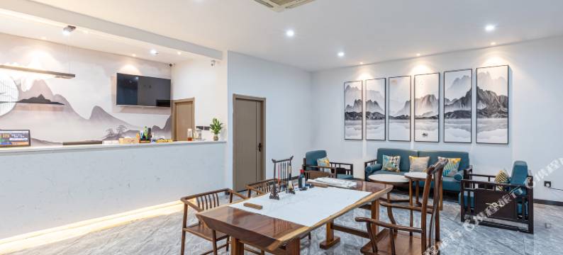 花居酒店(昆山花桥地铁站店)图片