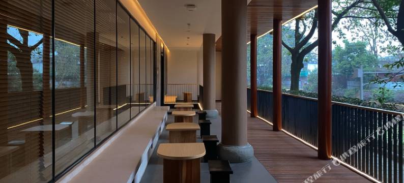 成都壹酒店(宽窄巷子琴台路店)图片