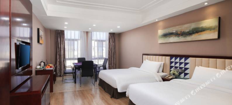 百年大酒店(南昌新建吾悦广场店)图片