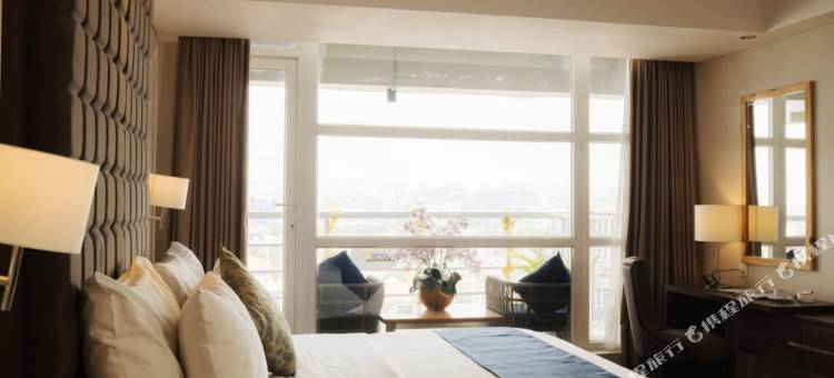 三宝垄 MG 塞托斯酒店(MG Setos Hotel Semarang)图片