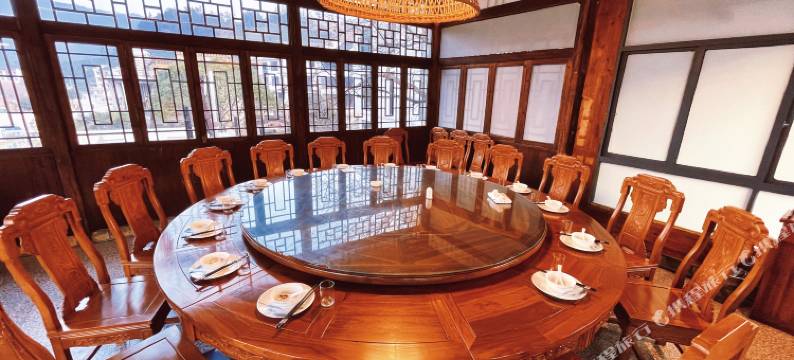 黄山知还云岫轻奢湖景度假民宿(太平湖风景区店)图片