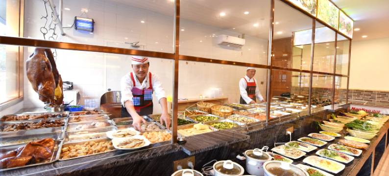 万里红大酒店(深圳技术大学店)图片