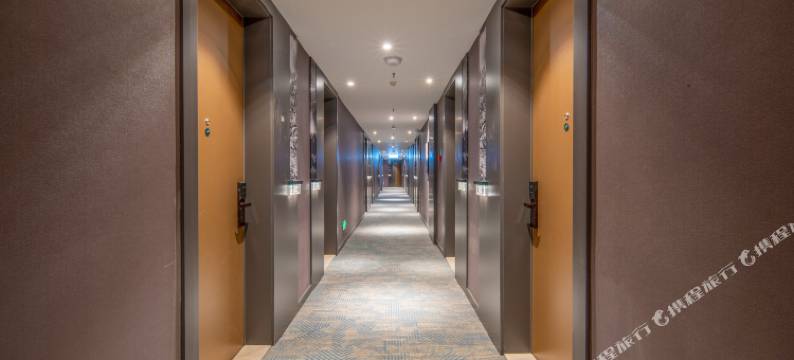 台州椒江体育中心亚朵酒店图片