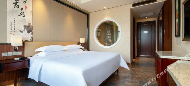 茂名海云雁酒店(中国第一滩店)图片