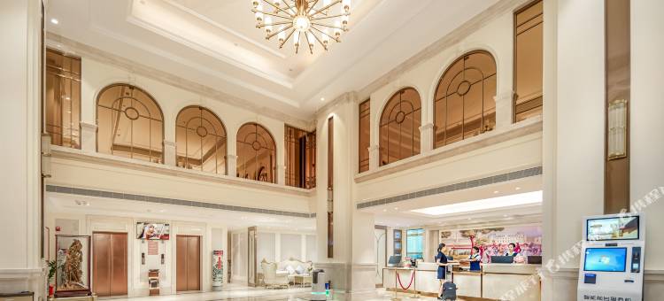 维也纳酒店(茂名观珠沉香中心店)图片