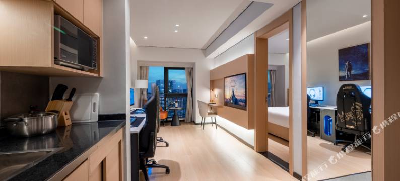 和光·ALIENSPACE外星人电竞酒店(成都天府三街银泰城店)图片