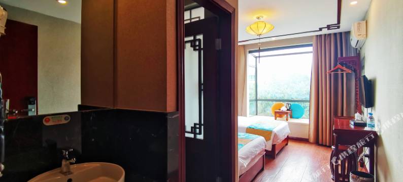 水月阁精品酒店(桂林两江四湖象山公园店)图片