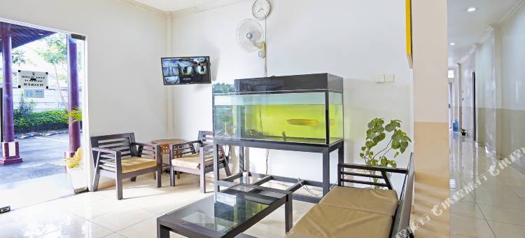 近T1朱安达机场红多兹酒店(RedDoorz Near T1 Juanda Airport)图片