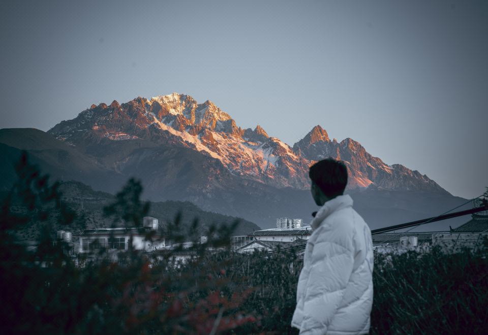 Xitian·Yueshang | Yulong Snow Mountain View Yulong Snow Mountain View·Inn over view