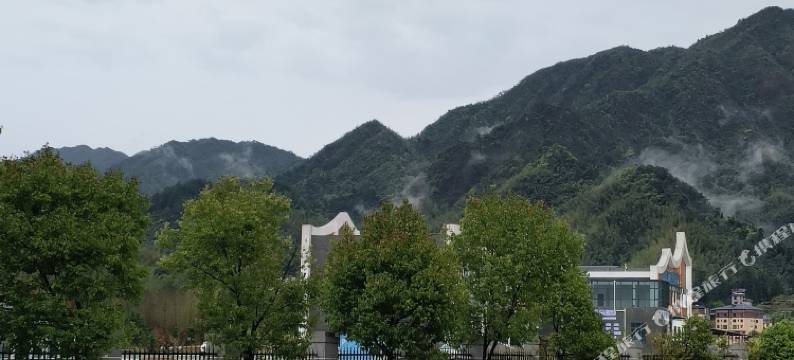 莽山悦客瑶家民宿(莽山大峡谷漂流店)图片