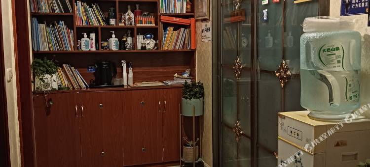 万源市钟意宾馆图片