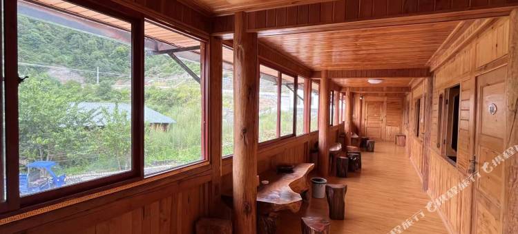 香格里拉哈巴悦来客栈图片