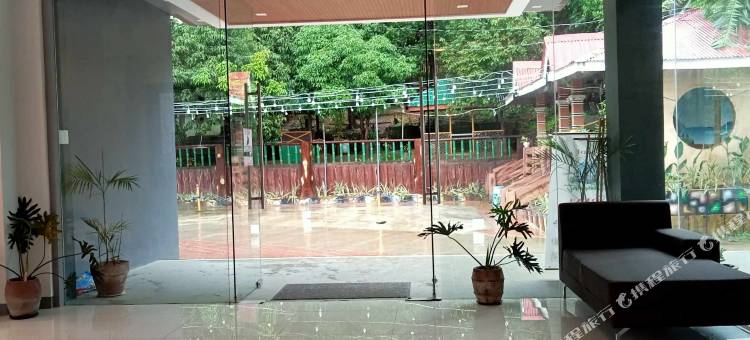 由Cocotel提供动力的Magsaysay山坡度假村(Magsaysay Hillside Resort powered by Cocotel)图片