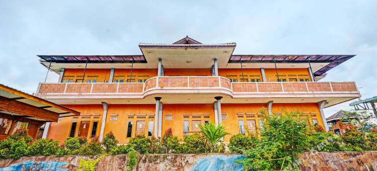 O 伊曼旅游公园二号酒店，靠近西廷佐伊曼旅游公园(Hotel O Taman Wisata Iman II Near Taman Wisata Iman Sitinjo)图片