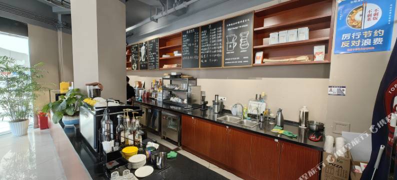湖滨四季酒店(浙江师范大学下宁桥地铁站店)图片