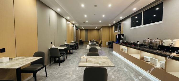 I DO花园酒店(吕梁离石区世纪广场店)图片