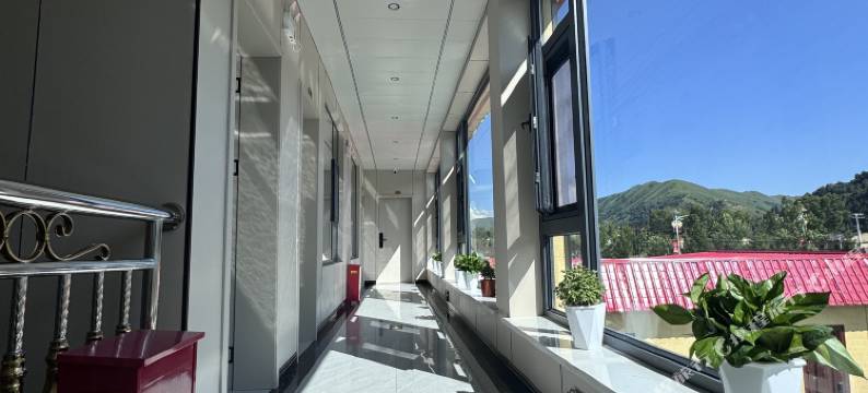 尼勒克和光民宿图片