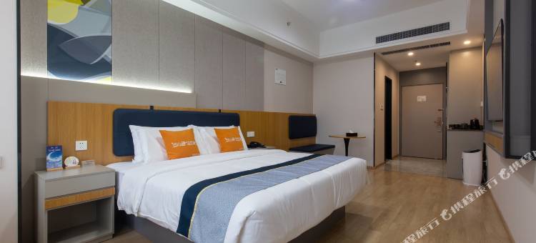 如家商旅酒店(济南经十路和谐广场店)图片