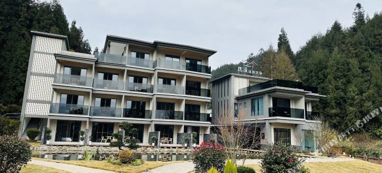 瓦屋山隐溪汤泉民宿图片