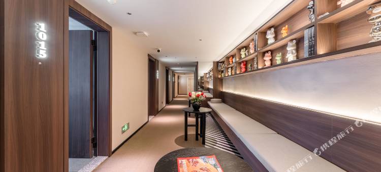 椿山酒店(西安钟楼地铁站碑林博物馆店)图片