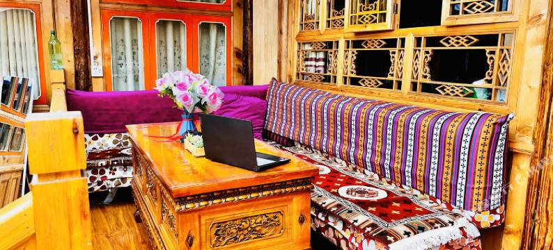 夏河央卿仓藏家民宿图片