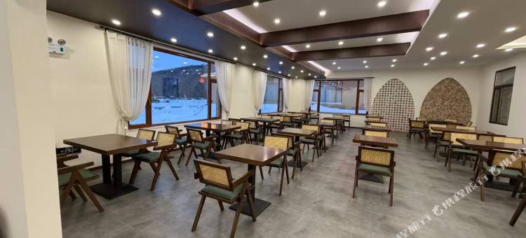 雪漫山间度假酒店图片