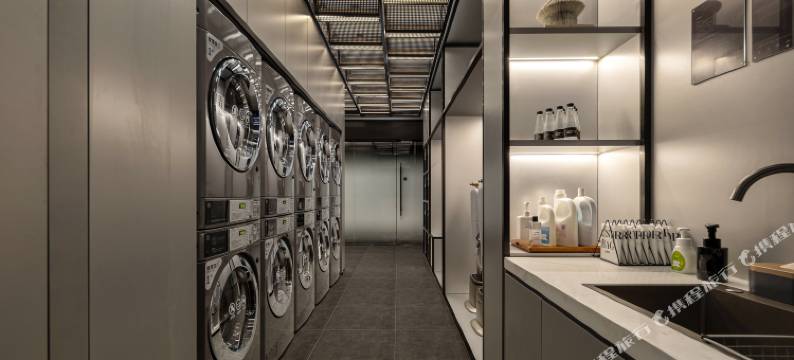 武汉汉正街江汉路步行街高空江景亚朵S酒店图片