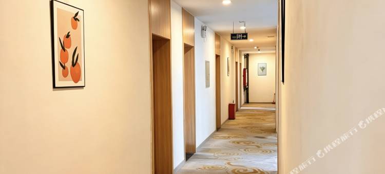 几禾酒店(郑州记忆油化厂南阳新村地铁站店)图片