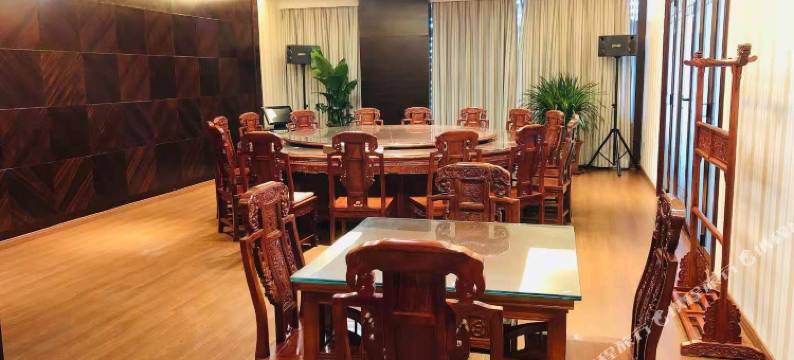 仪征万豪假日酒店图片