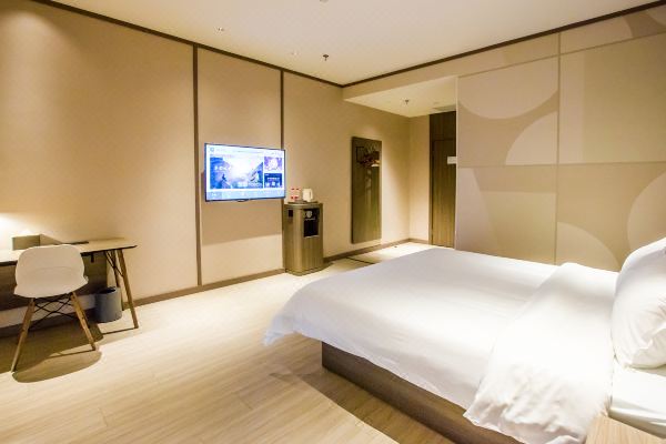 选择房间开业:2021汉庭酒店(石家庄西三庄大街店),紧邻石家庄十六中学