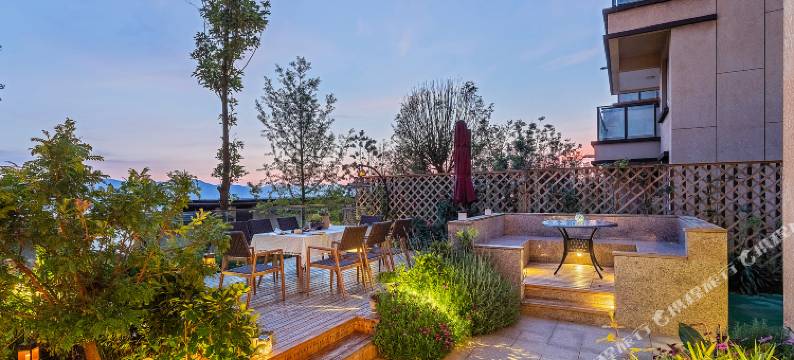 抚仙湖悠远居·山顶湖景套房酒店图片