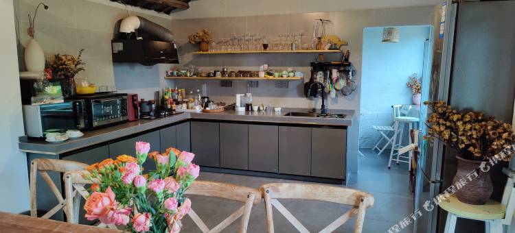 东兴在海边小住茶古小院图片