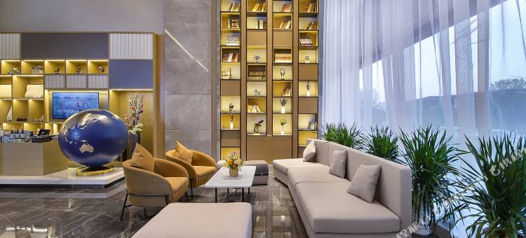 凯里亚德酒店(南昌象湖景区八大山人地铁站店)图片