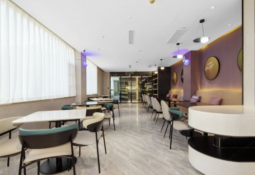 Ni Hao Hotel (Kunming Railway Station Minhang Road)Hotel Overview