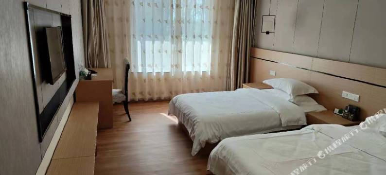 港泊鹿缘酒店图片