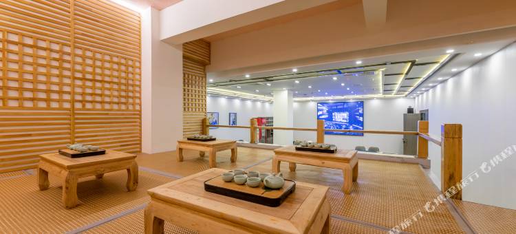 太白山水·温泉酒店(音乐喷泉店)图片