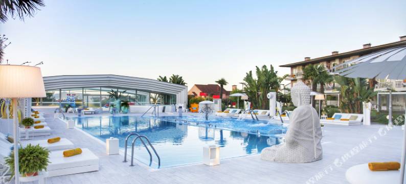 奥古斯塔生态养生度假村(Augusta Eco Wellness Resort 4 - SPA Access included)图片