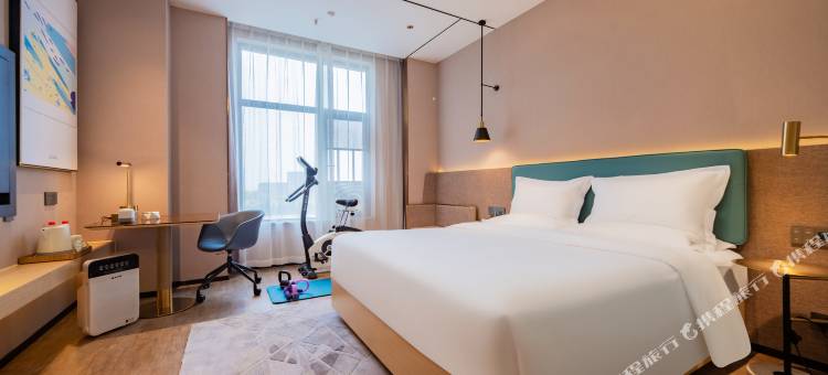 潮漫酒店(西安杨官寨地铁站店)图片