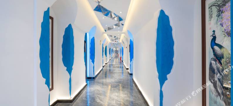 悦元橙江景酒店(西双版纳景洪告庄西双景星光夜市店)图片