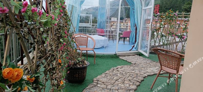 盘州坪地露娟客栈图片