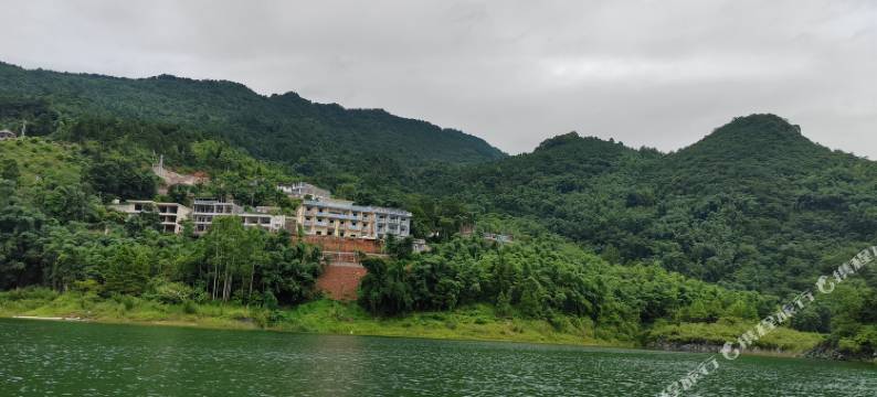 桃花湖全景民宿图片