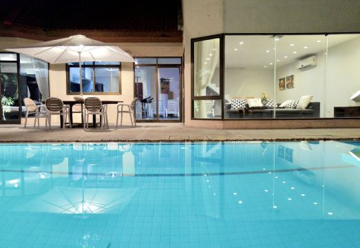 YIUVILLA Hotel Overview