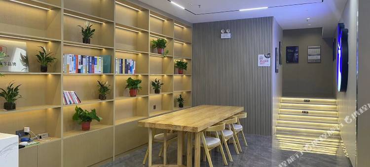 如家·华驿精选酒店(芜湖湾址区航空新城运动中心店)图片