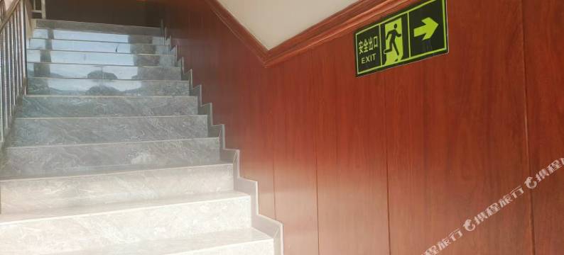 茂县锦盛佳苑民宿图片