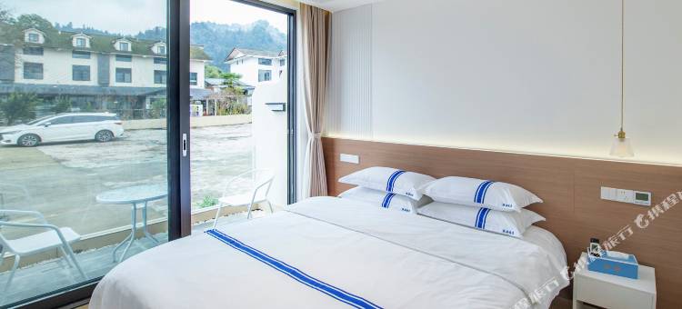 峨眉山沃客民宿(峨眉山景区零公里店)图片