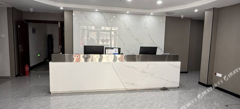 蓝天宇宾馆(沈阳站西塔美食街店)图片
