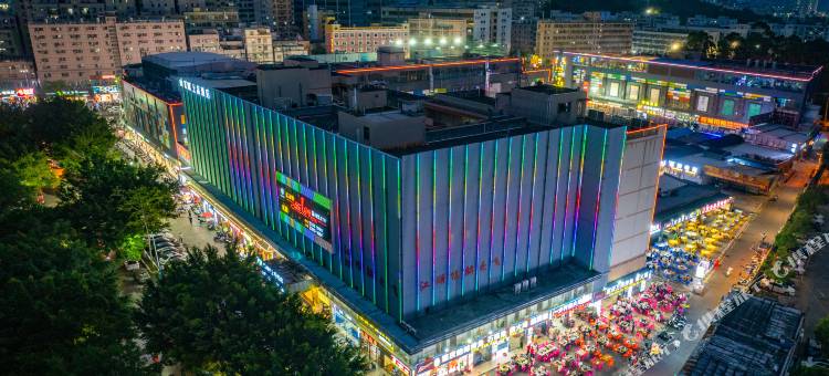 TOWO上品酒店(深圳石岩东海百货店)图片