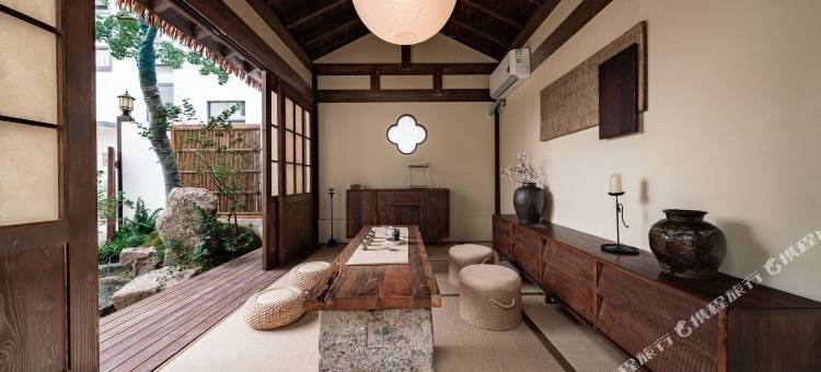 喜见XIJIAN·心栖婺源设计师美宿(婺源县中心弦高西湖凼街区店)图片
