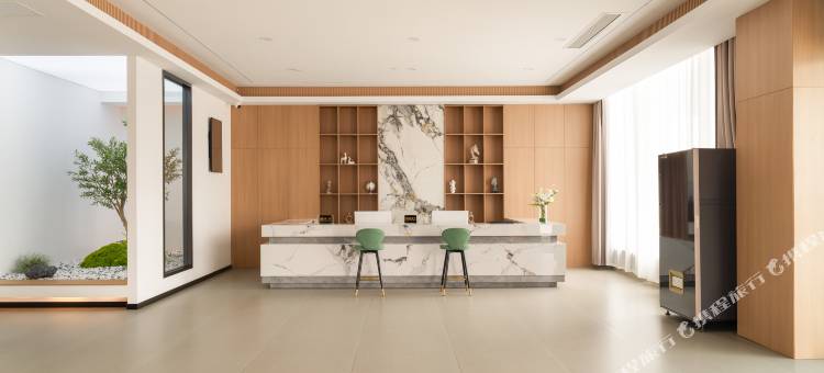 朴树·四季酒店(安顺黄果树大街客运东站店)图片
