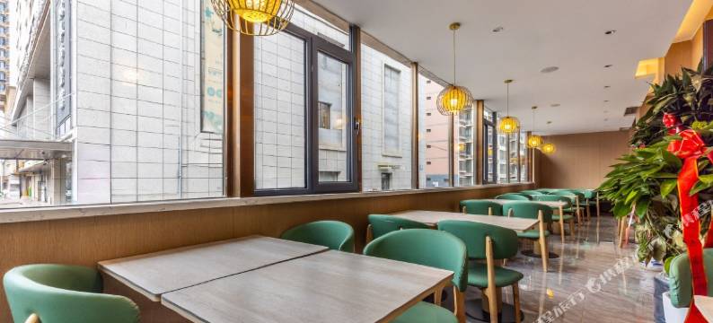 艺龙瑞云酒店(兰州西站省博物馆店)图片